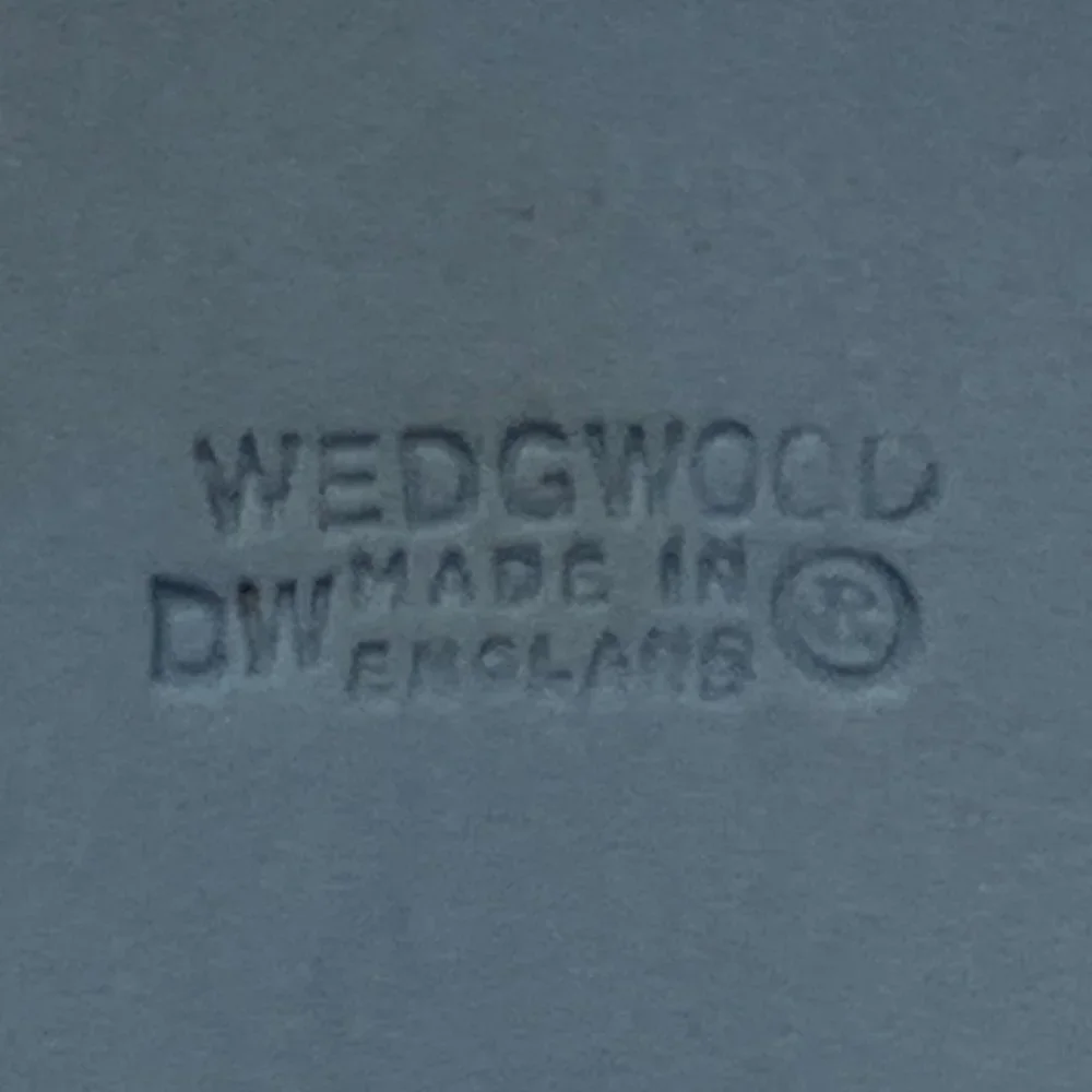 Vintage Wedgwood Pale Blue Jasperware Small Square Ring/Jewelry/Trinket Box - Picture 9 of 10